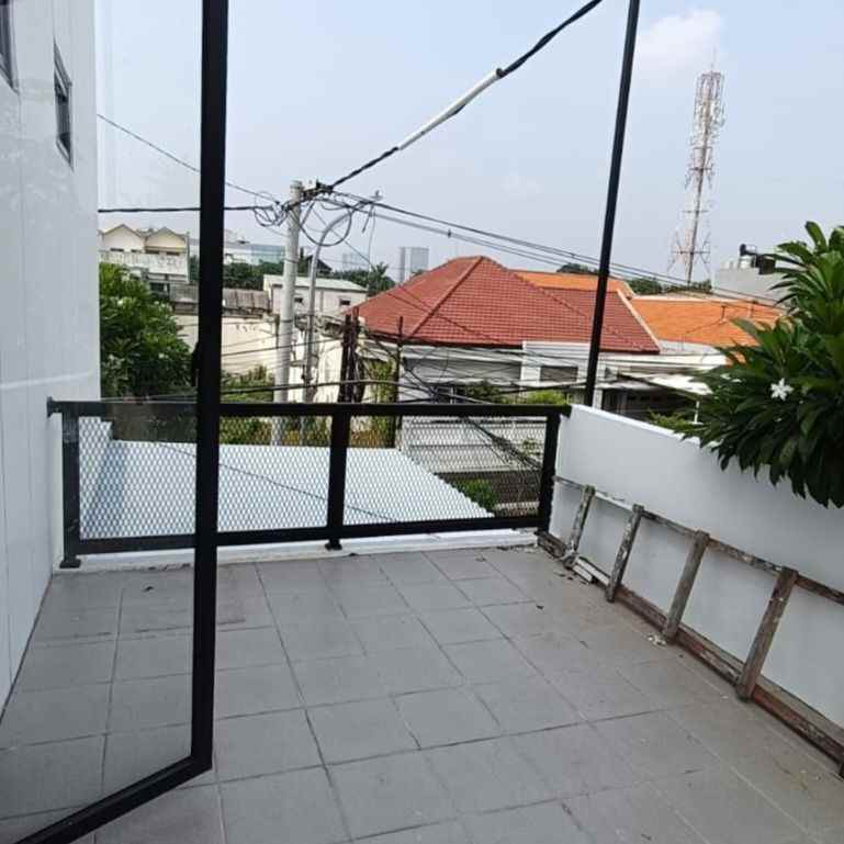 dijual rumah gading pantai