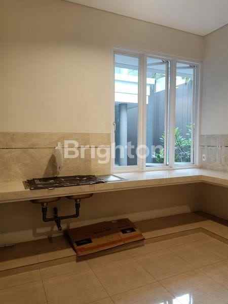 dijual rumah galaxy bumi permai araya