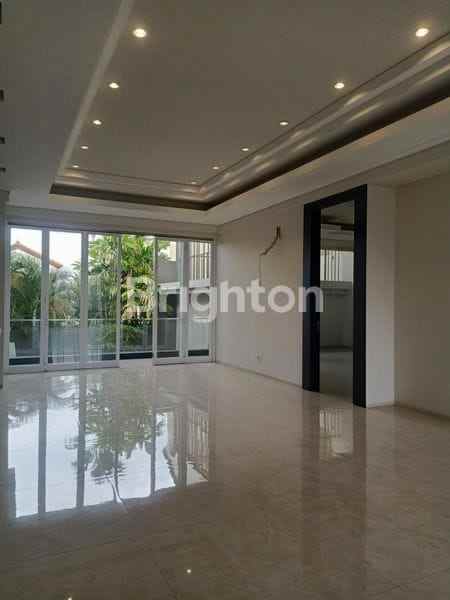 dijual rumah galaxy bumi permai araya