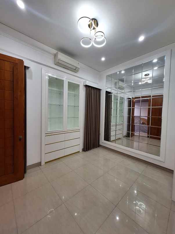 dijual rumah galaxy jaka setia bekasi