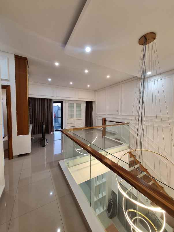 dijual rumah galaxy jaka setia bekasi