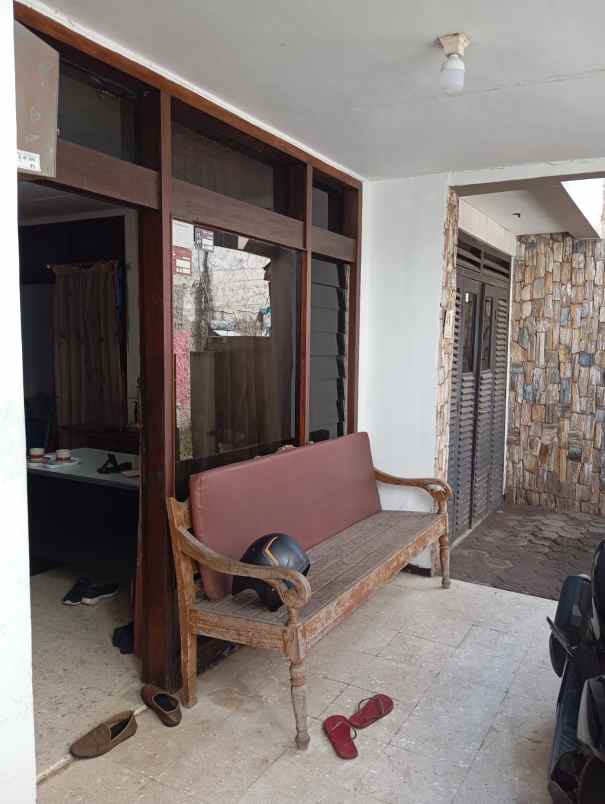 dijual rumah gang cipedes