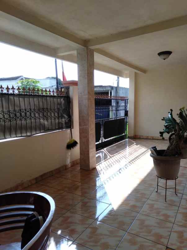 dijual rumah gatam kel hj mena kec