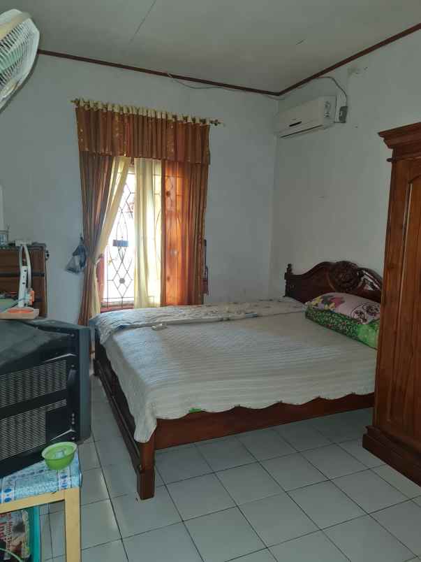 dijual rumah gatam kel hj mena kec