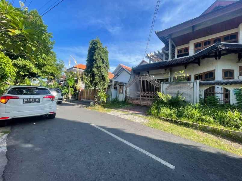dijual rumah gatot subroto