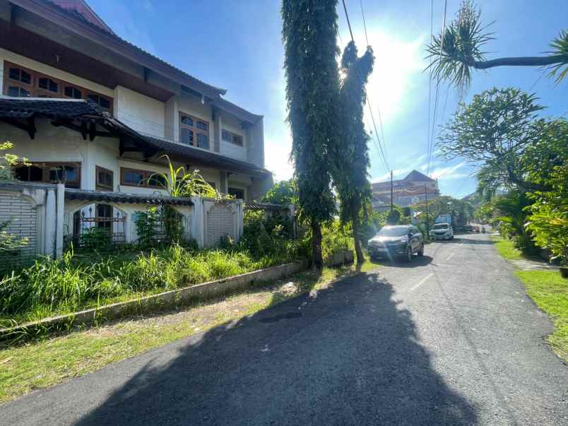 dijual rumah gatot subroto