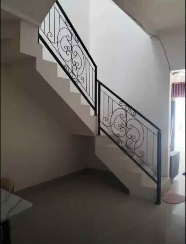 dijual rumah geneve residence depok