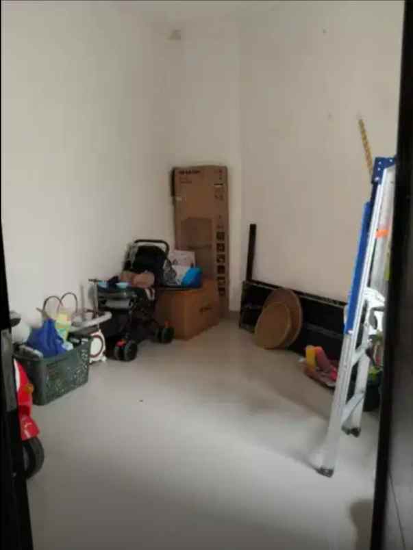 dijual rumah geneve residence depok