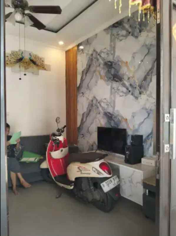 dijual rumah geneve residence depok