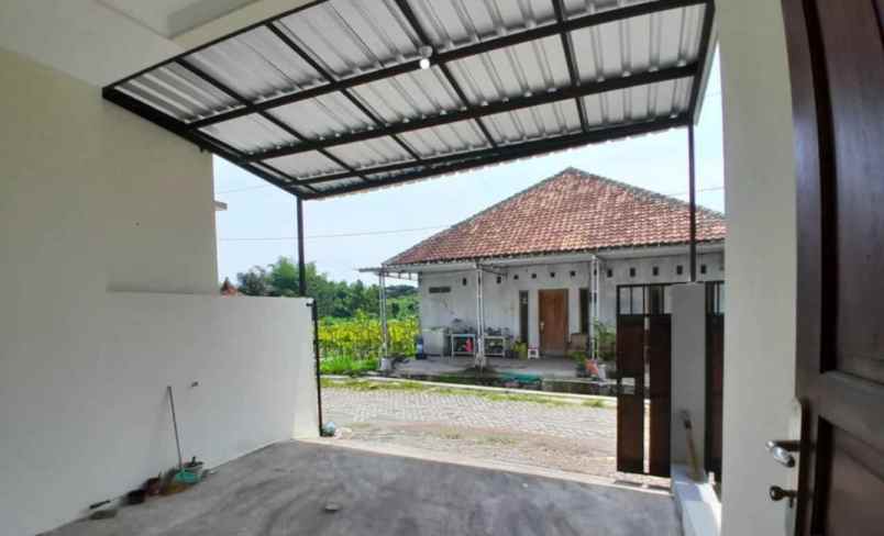 dijual rumah godean