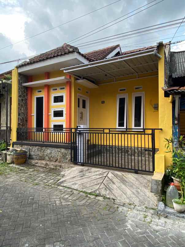 dijual rumah gpa karangploso malang