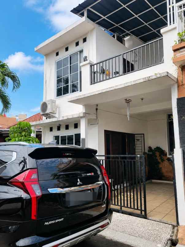 dijual rumah graha bintaro