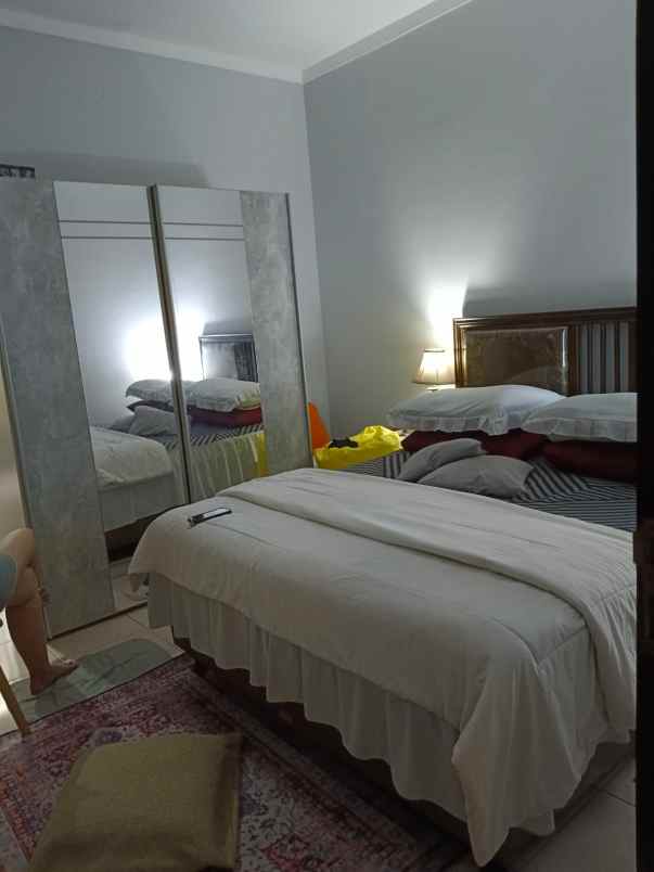 dijual rumah graha raya bintaro