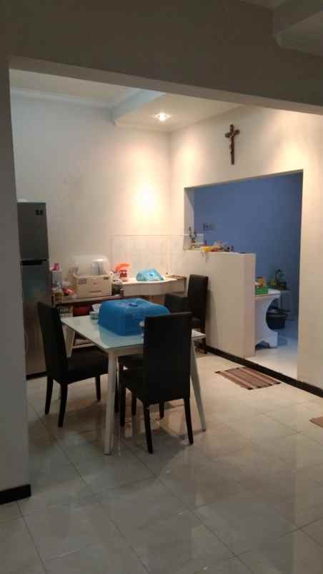 dijual rumah griya babatan mukti