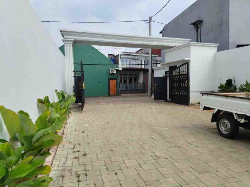dijual rumah grogol