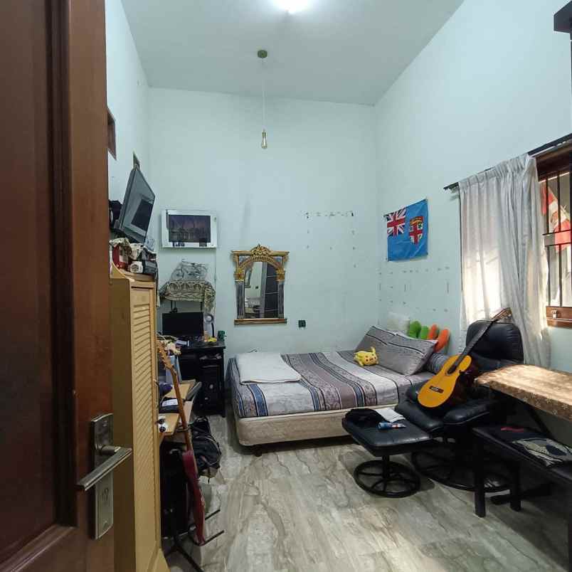 dijual rumah grogol limo