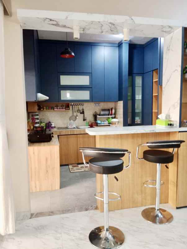 dijual rumah harapan indah