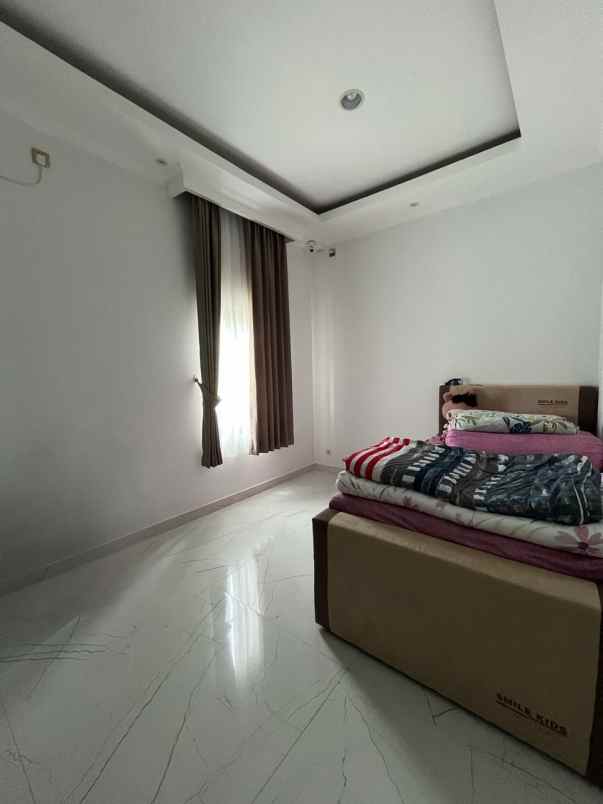 dijual rumah imperial gading sukapura