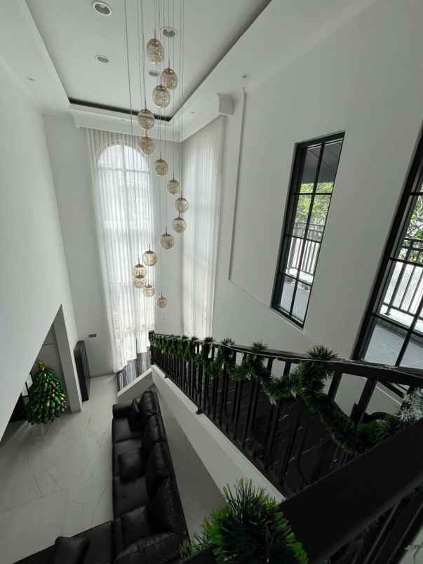 dijual rumah imperial gading sukapura