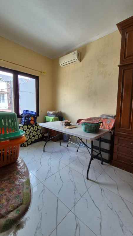 dijual rumah imperial gading sukapura