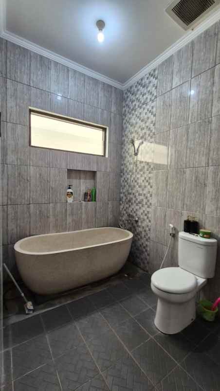 dijual rumah imperial gading sukapura