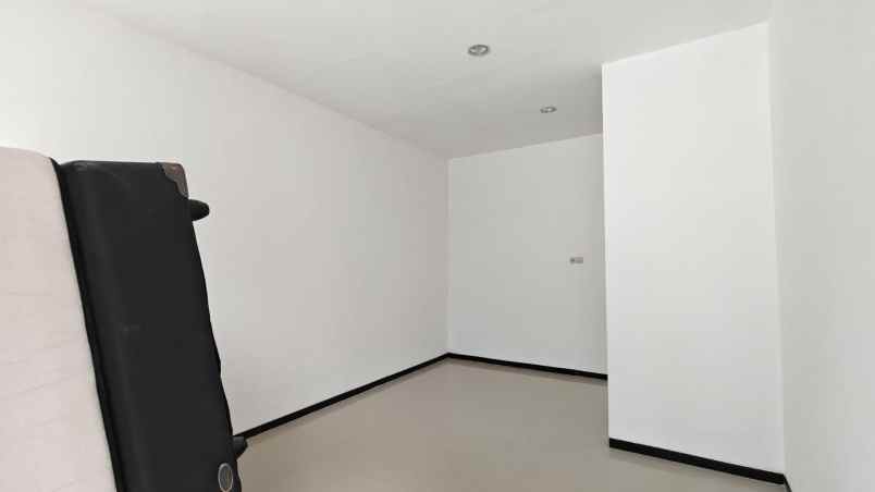 dijual rumah istana mentari