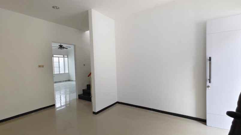 dijual rumah istana mentari