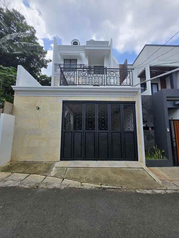 dijual rumah jagakarsa jakarta selatan
