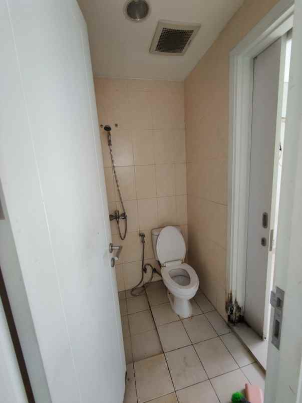 dijual rumah jakarta garden city