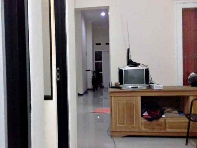 dijual rumah jalan arumba