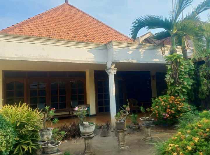 dijual rumah jalan kutai