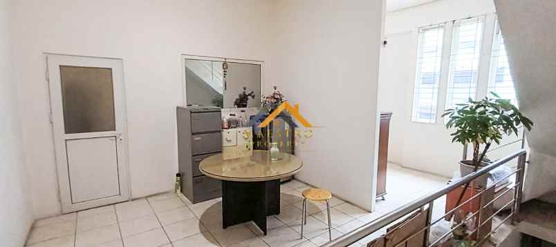 dijual rumah jalan letda sujono