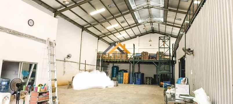 dijual rumah jalan letda sujono