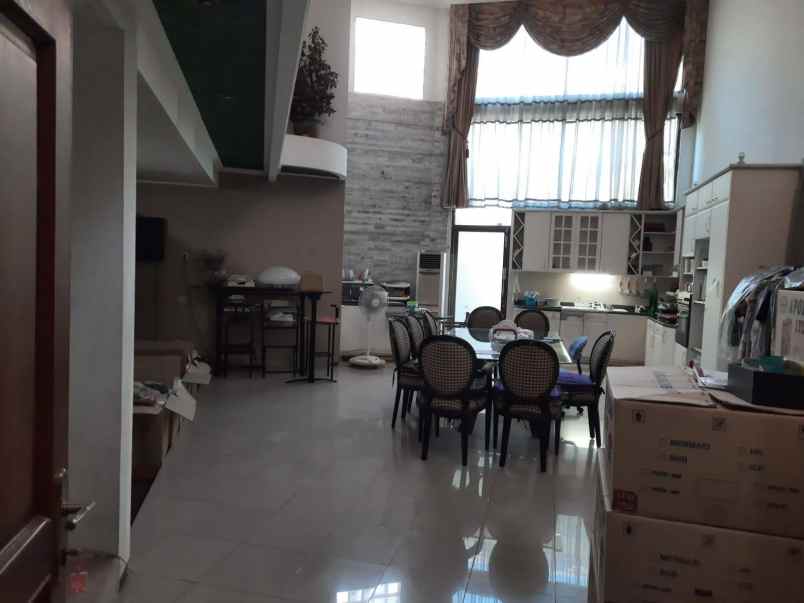 dijual rumah jalan polisi istimewa