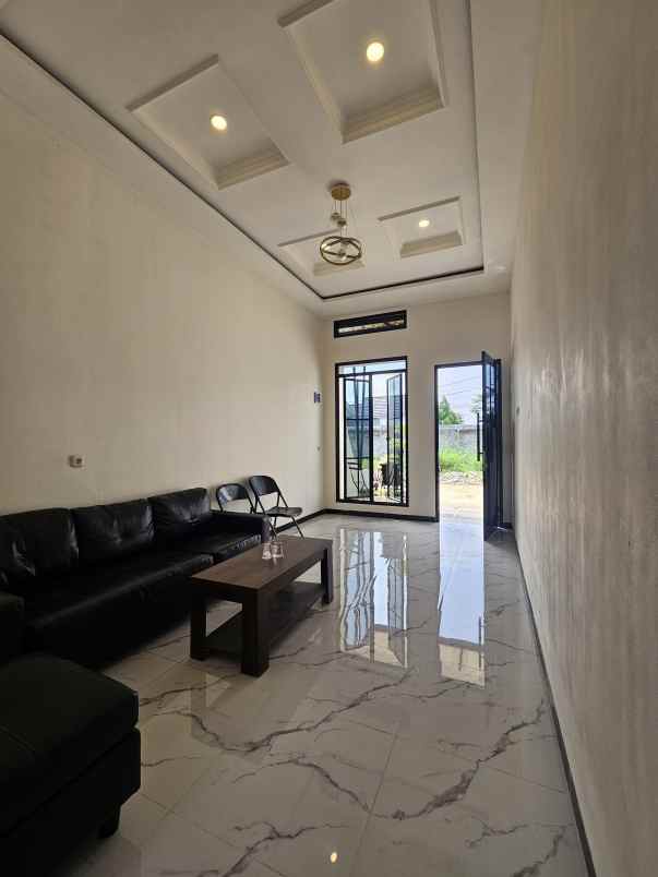 dijual rumah jalan raya sawangan bojongsari