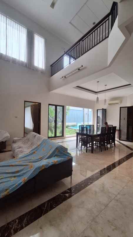 dijual rumah jalan satelit indah