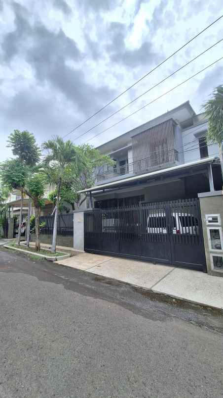 dijual rumah jalan satelit indah
