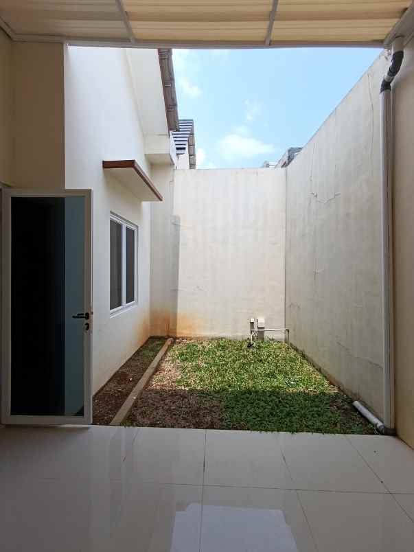 dijual rumah jalan sirojul munir pemda