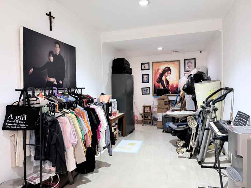 dijual rumah janur elok kelapa gading