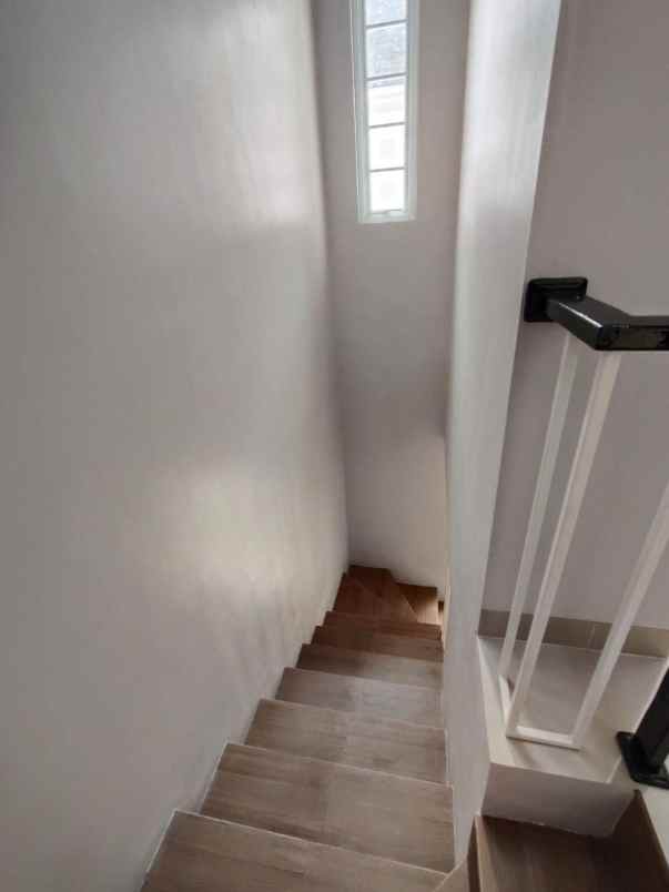 dijual rumah jatiraden