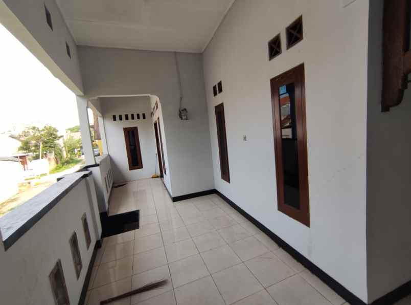 dijual rumah jl bambu kuning no 58