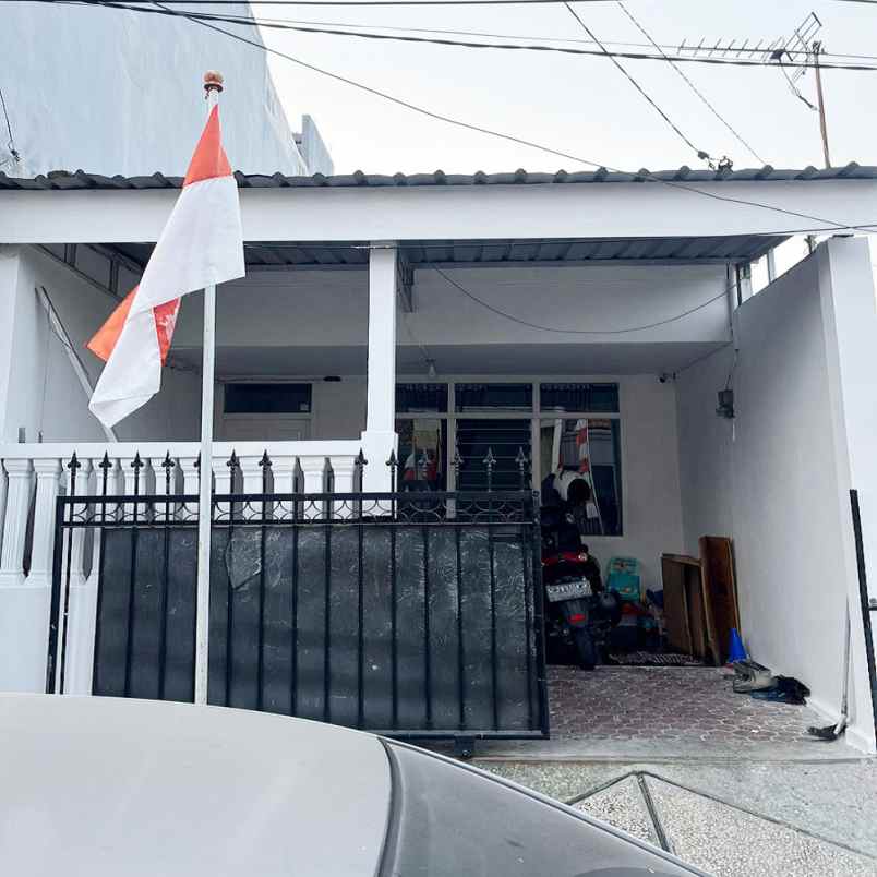 dijual rumah jl bratang gede vi e no 11