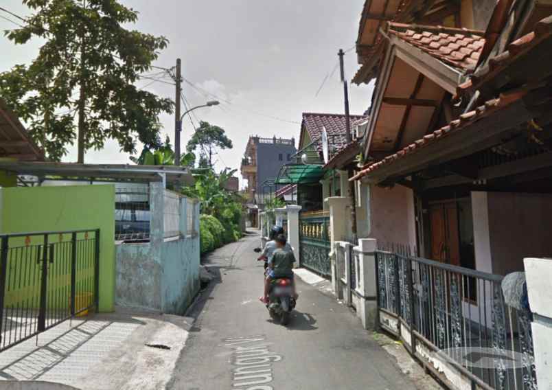 dijual rumah jl bungur 6 no 5 kelurahan