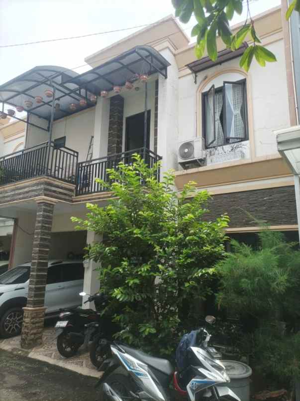 dijual rumah jl condet raya kramat jati
