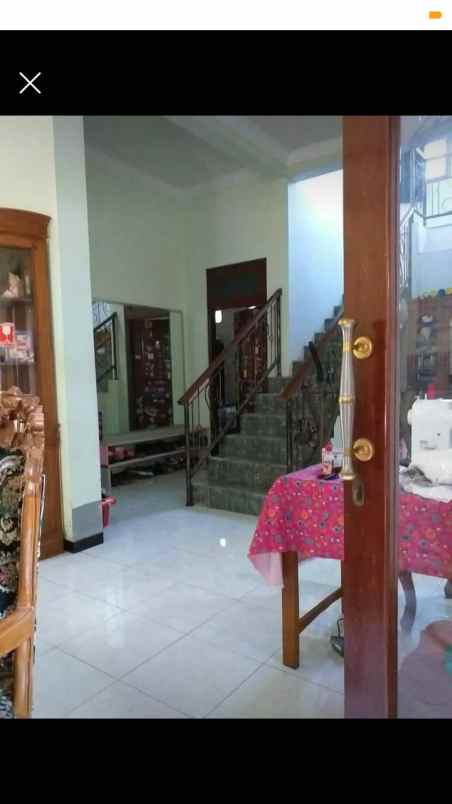 dijual rumah jl damai tambakan