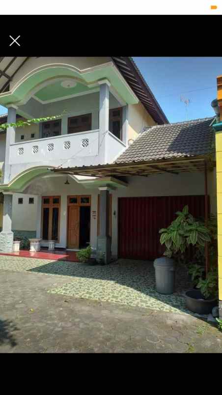 dijual rumah jl damai tambakan