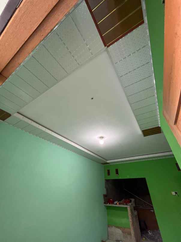 dijual rumah jl hangtuah