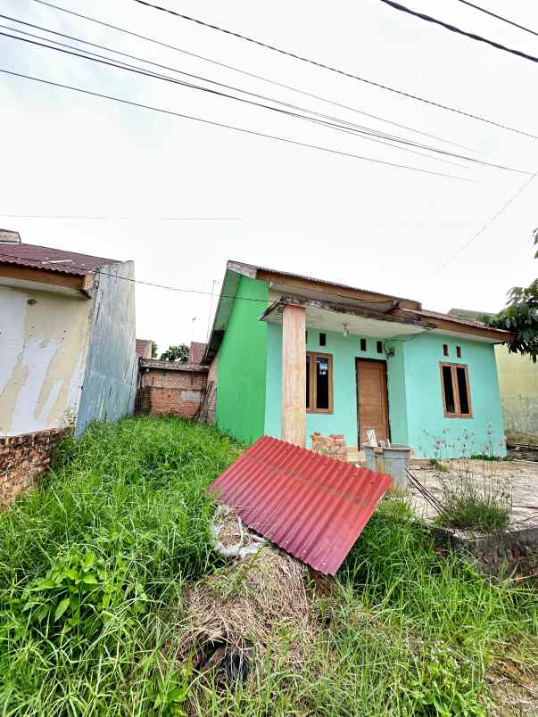 dijual rumah jl hangtuah