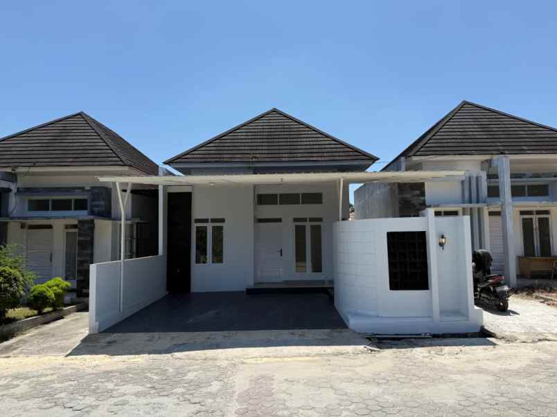 dijual rumah jl inpres