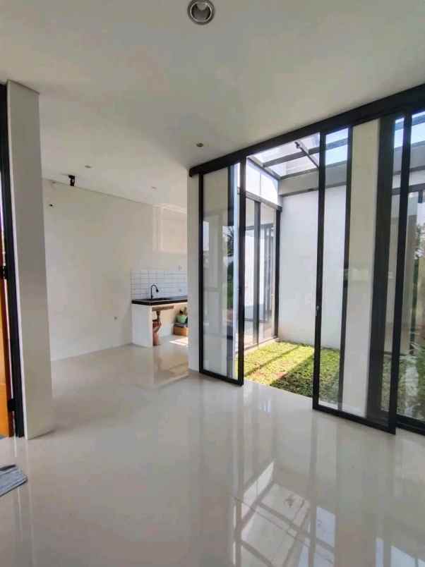 dijual rumah jl kaliurang km 11